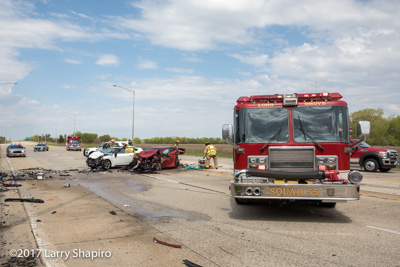 Long Grove FPD IL fatal MVA multiple car multiple injury crash shapirophotography.net Larry Shapiro photographer #larryshapiro Lukas edraulic resue tool 5-13-17 lake Cook Road and Nichols